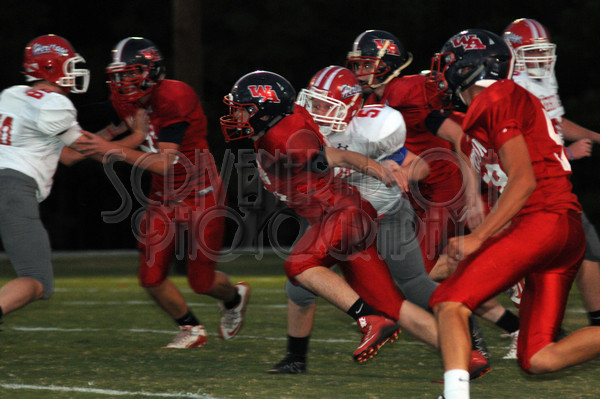 9-29 WA vs. HA JH 016.JPG - SCRIVENER D300